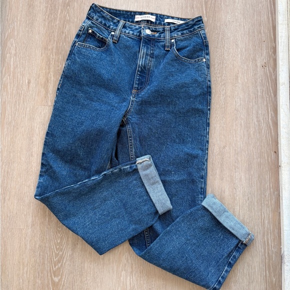 GUESS Mom Jeans 25 x 26’ blue denim womens - Picture 1 of 7